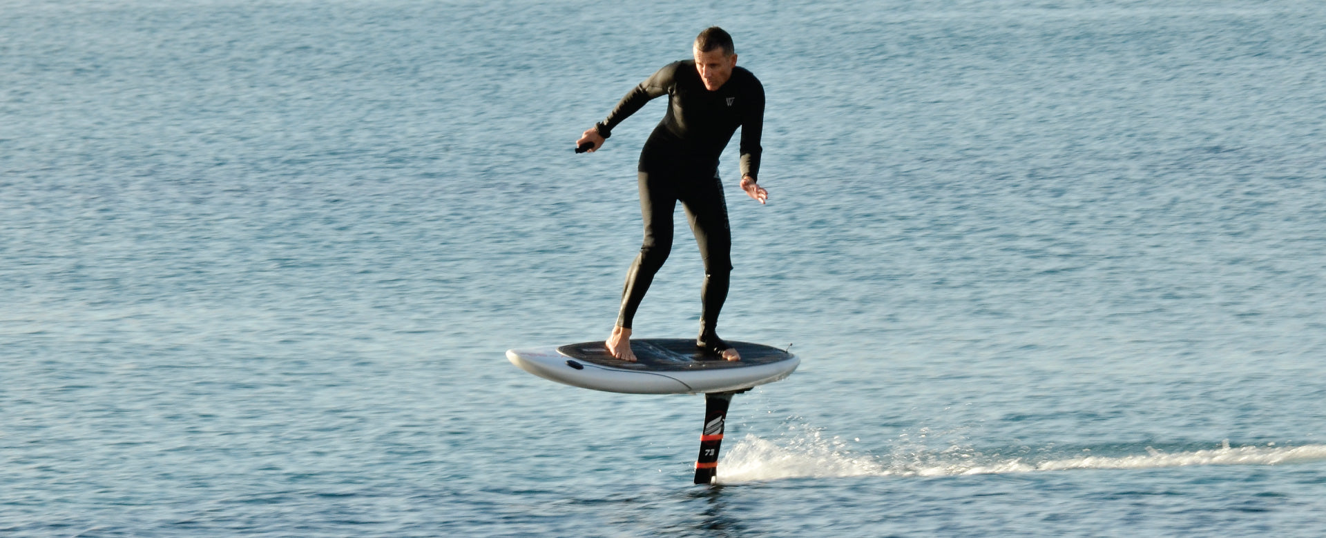 Foil assist : tout comprendre au Foil Drive et à ses avantages